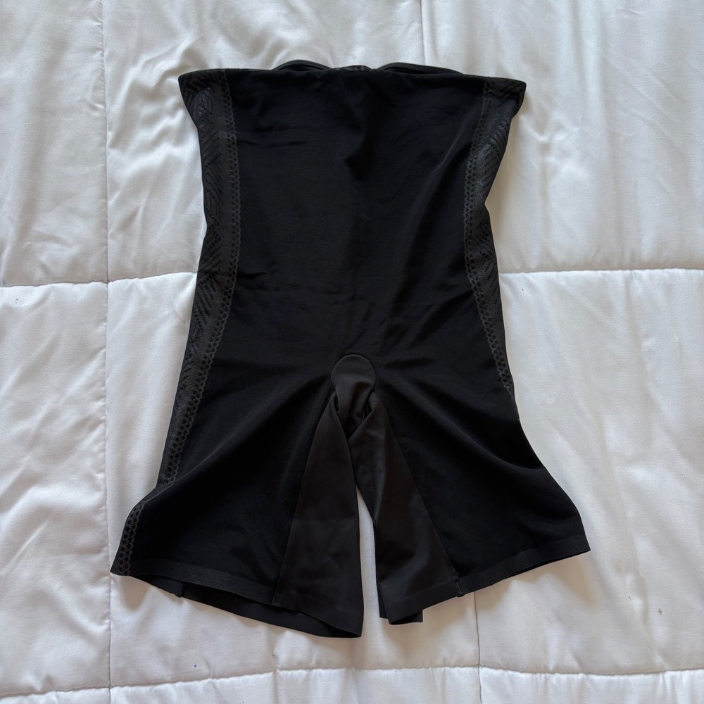 Assets by Spanx Red Hot Label Black High Waisted Mid Thigh Shaper Plus Size 1X